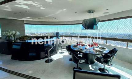 Apartamento à venda no bairro Santa Lúcia com 402m² e 3 dormitórios/quartos.