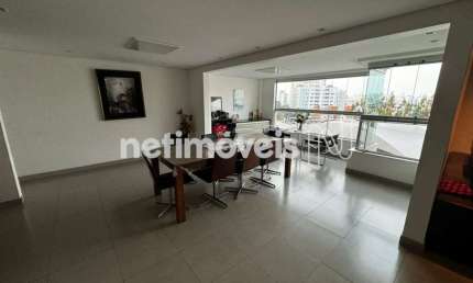 Apartamento à venda no bairro Buritis com 156 m² e 4 dormitórios/quartos disponíveis.