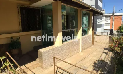 Casa residencial à venda no bairro Prado com 497 m² e 4 dormitórios/quartos.