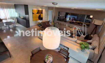 Apartamento à venda no bairro Santa Lúcia com 198m² e 4 dormitórios/quartos