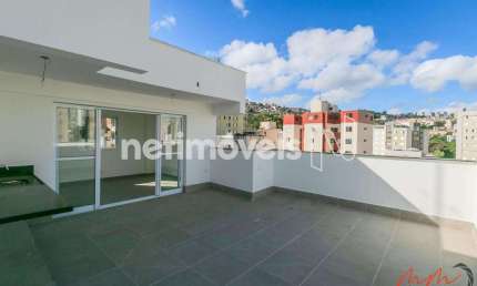 Cobertura à venda no bairro Santo Antônio - 130 m² com 2 dormitórios/quartos