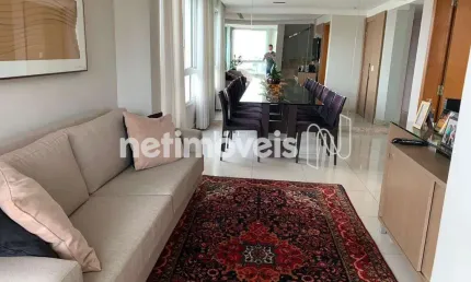 Apartemento cobertura à venda no bairro Santo Agostinho com 240 m² e 3 dormitórios.