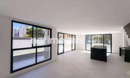 Apartamento à venda no bairro Funcionários com 3 dormitórios e 159 m² de área útil