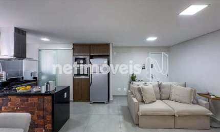 Apartamento à venda no bairro Lourdes, 2 dormitórios, 65 m² de área útil.