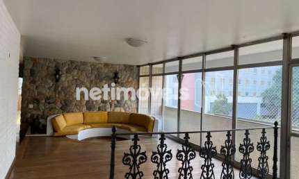 Apartamento à venda no bairro Funcionários com 4 dormitórios/quartos e 240 m²