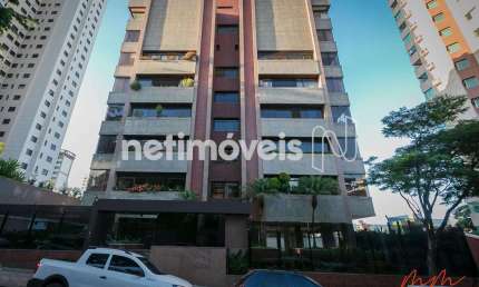 Apartamento à Venda no Bairro Santo Antônio com 4 Dormitórios e 208 m²