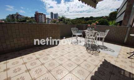 Cobertura à venda no bairro Sagrada Família com 4 dormitórios e 164 m².