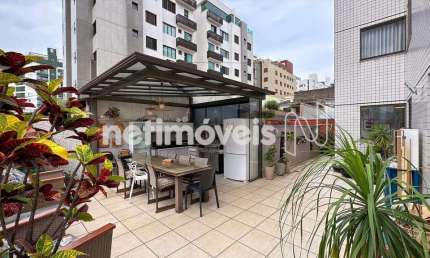 Apartamento à venda no bairro Prado com 3 dormitórios e área de 220 m².