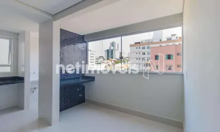 Apartamento à venda no bairro Sagrada Família com 79 m² e 3 dormitórios/quartos.
