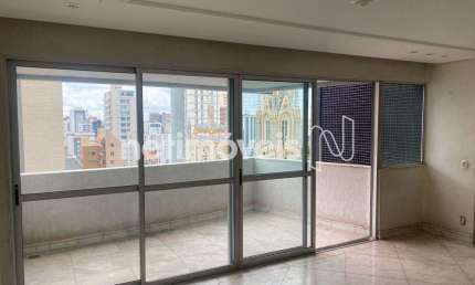 Apartamento à venda no bairro Lourdes com 116m² e 3 dormitórios/quartos disponíveis.