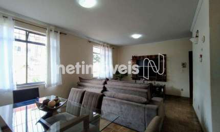 Apartamento à venda no bairro Serra com 96 m² e 3 dormitórios/quartos disponíveis.