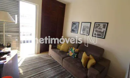 Apartamento à venda no bairro Cruzeiro com 4 dormitórios e 160 m² de área útil.