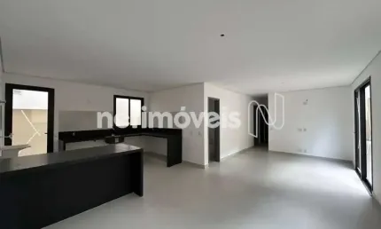 Apartamento à venda no bairro Prado com 3 dormitórios e 189 m² de área útil