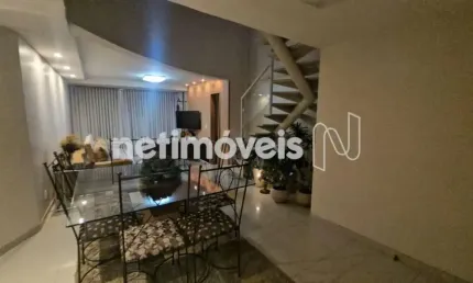 Cobertura à venda no bairro Buritis com 250 m² e 3 dormitórios/quartos disponíveis.