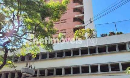 Cobertura à venda com 1 dormitório em São Pedro, área útil de 92m²
