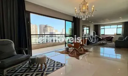 Cobertura à venda com 483 m² e 4 dormitórios no bairro Belvedere.
