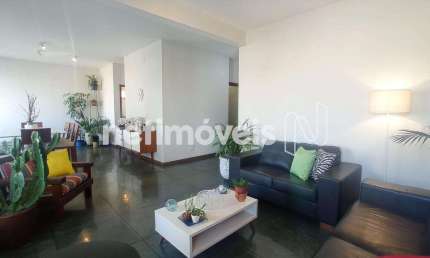 Apartamento à Venda no Gutierrez com 220 m² e 4 dormitórios/quartos disponíveis