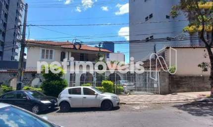 Casa residencial à venda no bairro Gutierrez com 372 m² e 8 dormitórios/quartos.