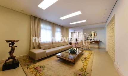 Apartamento à venda no bairro Anchieta com 4 dormitórios e 259 m² de área útil.