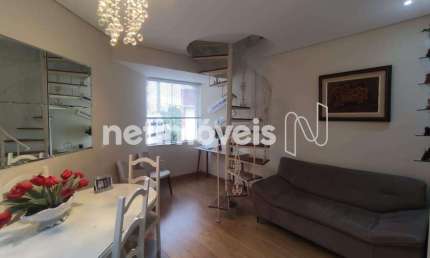 Cobertura com 3 dormitórios à venda no bairro Santo Antônio, área de 160 m².