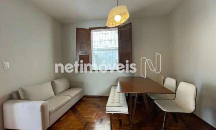 Casa residencial à venda no bairro Floresta com 114 m² e 2 dormitórios/quartos.