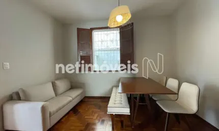 Casa residencial à venda no bairro Floresta com 114 m² e 2 dormitórios/quartos.