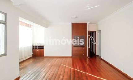 Apartamento à venda no Grajaú com 110 m² e 3 dormitórios/quartos disponíveis.