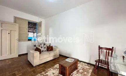 Casa residencial à venda no bairro Padre Eustáquio com 291 m² e 4 dormitórios/quartos.