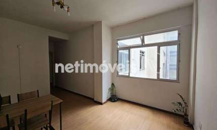 Apartamento à venda no Centro com 88m² e 2 dormitórios/quartos disponíveis.