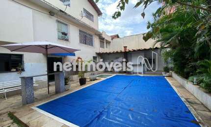 Casa residencial à venda no bairro Prado com 368 m² e 8 dormitórios/quartos disponíveis.