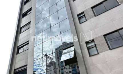 Apartamento à venda no bairro Santo Agostinho com 128m² e 3 dormitórios/quartos.