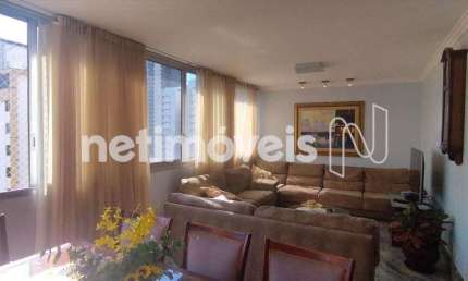 Apartamento à venda no bairro Savassi, 145 m² com 4 dormitórios/quartos disponíveis.