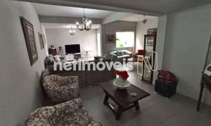 Apartamento à venda no bairro Prado com 180m² e 3 dormitórios/quartos.