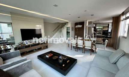 Cobertura à venda no Prado com 5 dormitórios e 266 m² de área útil.