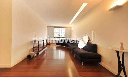 Apartamento à venda na Savassi com 610m² e 5 dormitórios/quartos disponíveis.