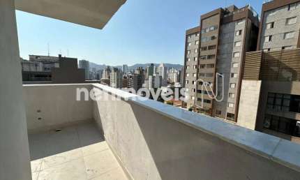 Cobertura à venda no bairro Lourdes com 112 m² e 2 dormitórios/quartos disponíveis.