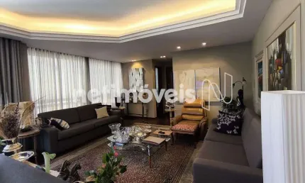 Apartamento cobertura à venda no bairro Lourdes com 378 m² e 4 dormitórios/quartos.
