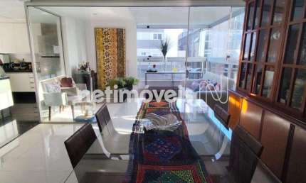 Apartamento à venda em Lourdes com 4 dormitórios e 151 m² de área útil.