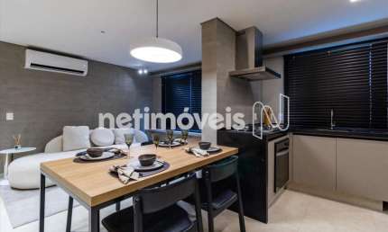 Apartamento à venda no bairro Santo Agostinho com 136 m² e 2 dormitórios/quartos.