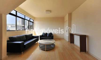 Cobertura à venda no bairro Santo Antônio com 180 m² e 4 dormitórios/quartos.