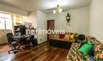 Apartamento à venda no bairro Buritis com 3 dormitórios e área de 98 m² disponíveis.