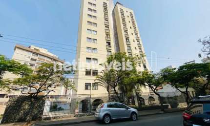 Apartamento à venda com 85m² e 3 dormitórios no bairro Grajaú. Oportunidade única!