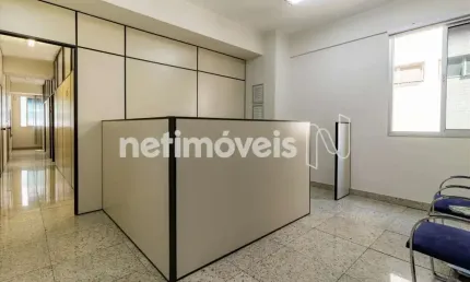 Escritório à venda/aluguel no bairro Funcionários com 125 m² de área útil.
