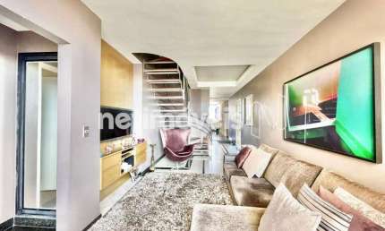 Cobertura à venda no Sion com 4 dormitórios e 190 m² de área útil disponível.