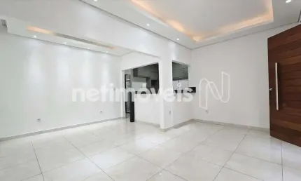 Casa residencial à venda no bairro Padre Eustáquio com 250 m² e 4 dormitórios/quartos.