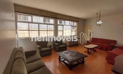 Apartamento à venda no bairro Santo Agostinho com 220 m² e 4 dormitórios/quartos