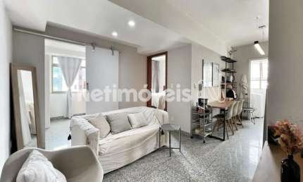 Apartamento à venda no bairro Funcionários com 50 m² e 1 dormitório/quarto disponível.