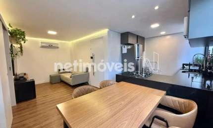 Apartamento à venda no bairro Lourdes, com 60m² e 2 dormitórios/quartos.