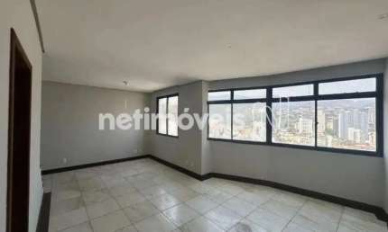 Cobertura à venda no bairro Serra com 121 m² e 4 dormitórios/quartos disponíveis