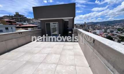 Cobertura à venda no bairro Sagrada Família - 135m² com 2 dormitórios/quartos.
